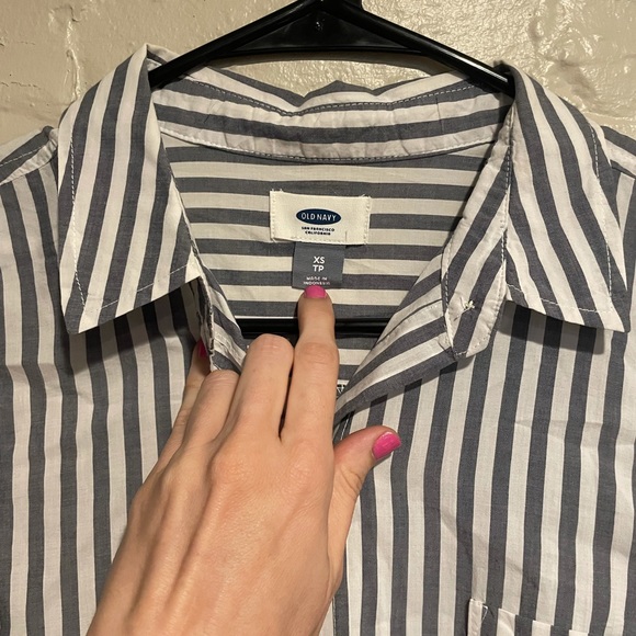 Striped button down top - Picture 4 of 4